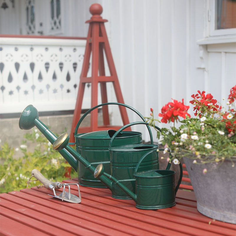 Beautiful and functional tools for a vibrant outdoor space